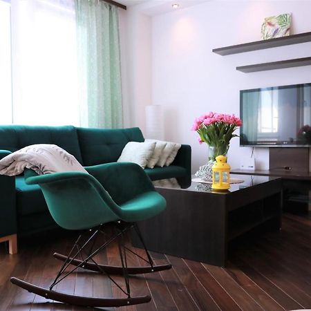 Stylish And Spacious By Cooee Apartments Варшава Экстерьер фото